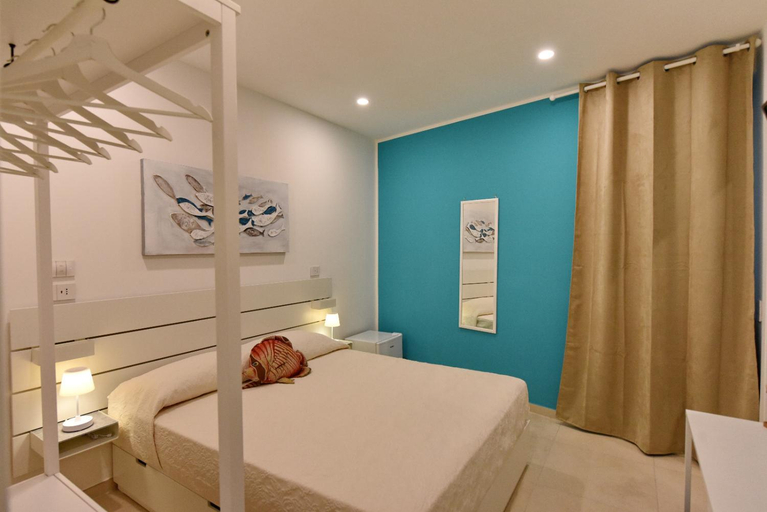 Others 2, A' Treglia B&B, Salerno