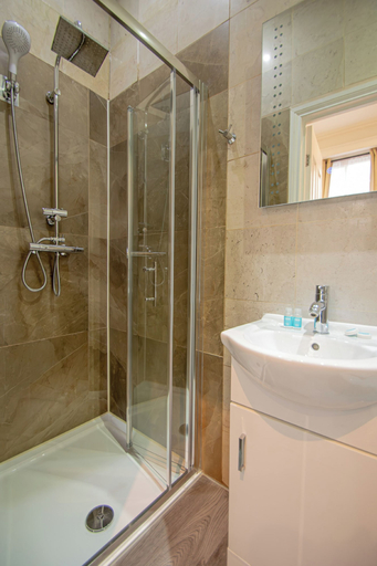 Bathroom 4, New Kent Apartments, London