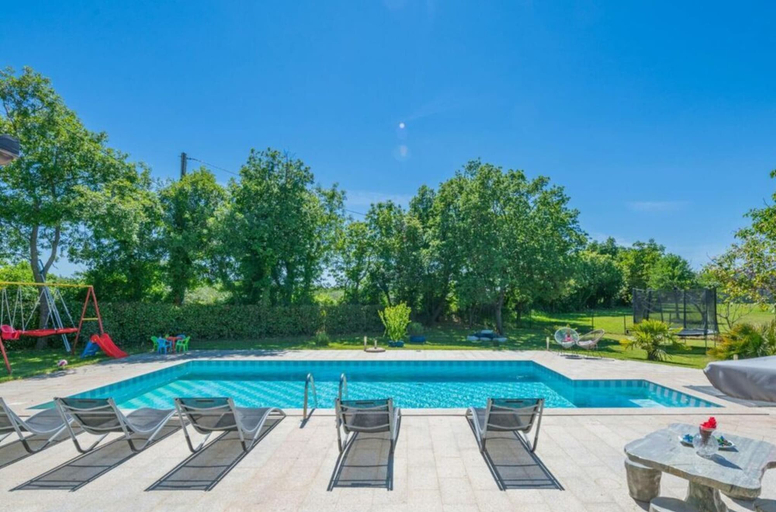 Pool 5, Adalene Comfortable Holiday Residence, Marčana