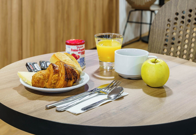 Food & Drinks 5, B&B HOTEL Amneville-les-Thermes, Moselle