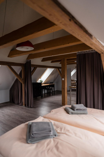 Others 5, Na Kopecku AD 1795 - penzion s restauraci a wellness, Trutnov