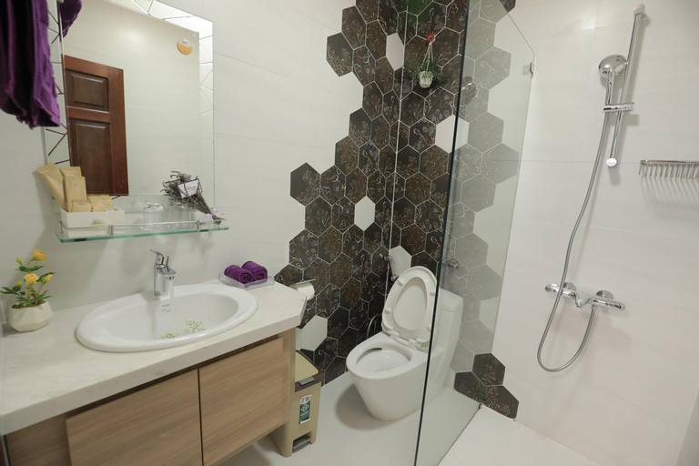 Bathroom 5