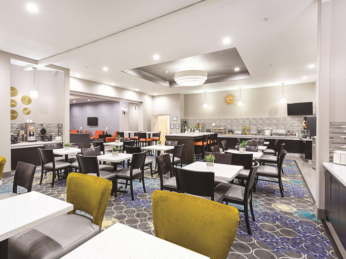 Food & Drinks 5, La Quinta Inn & Suites by Wyndham San Antonio Northwest, Bexar