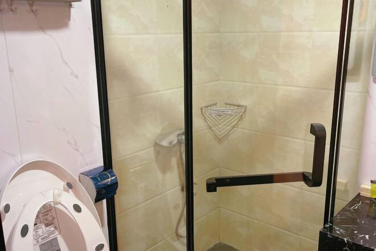 Bathroom 4, Red Apple Hotel, Fuzhou