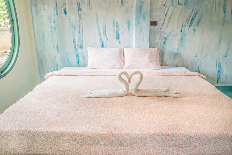 Bedroom 19