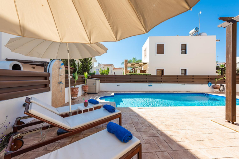 Sport & Beauty 2, Villa Poseidon by Ezoria Villas