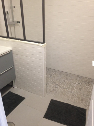 Bathroom, Maison independante, Bouches-du-Rhône