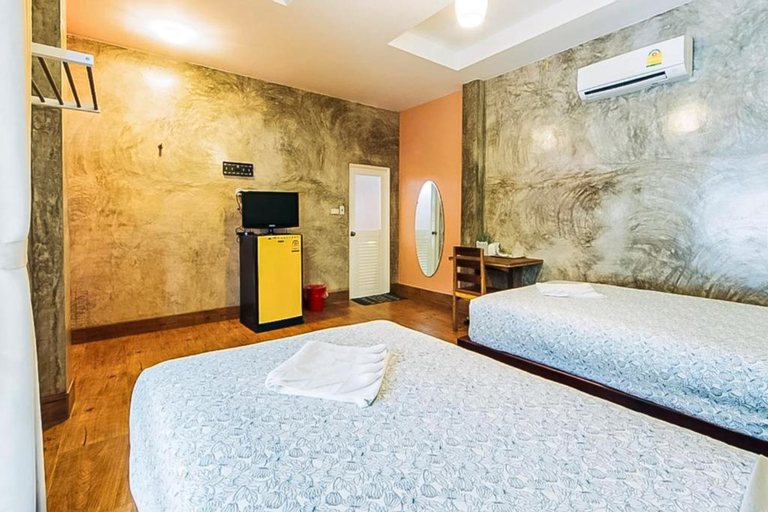 Bedroom 16