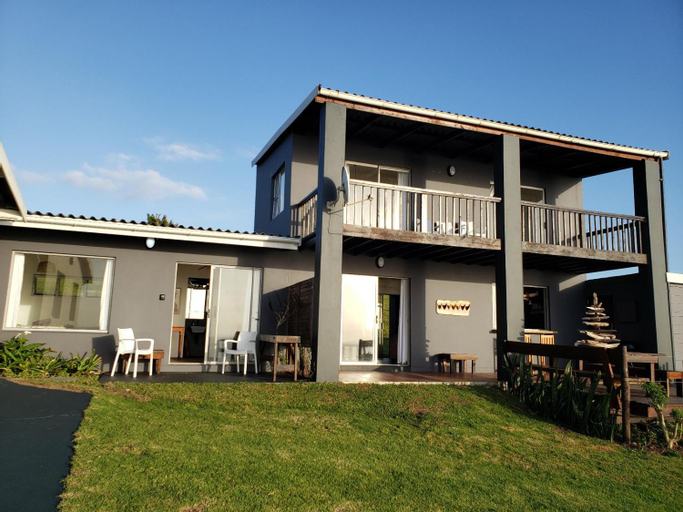Mazeppa Sunrise Beach Accommodation, Amathole