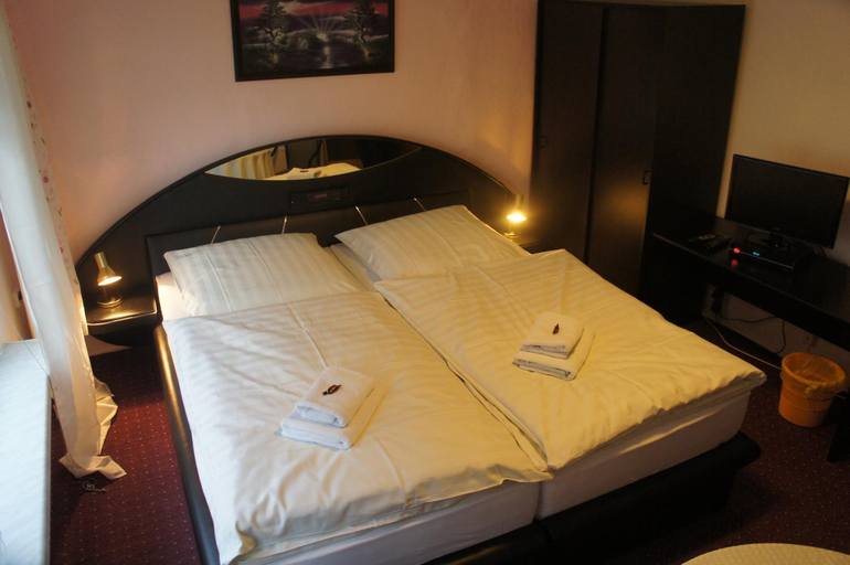 Bedroom 5, Corso, Prignitz