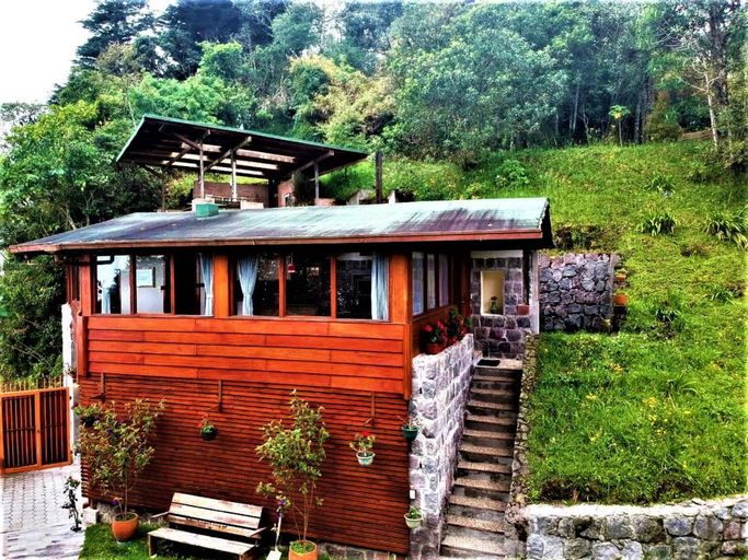 Others 2, Finca Petrona, Quito
