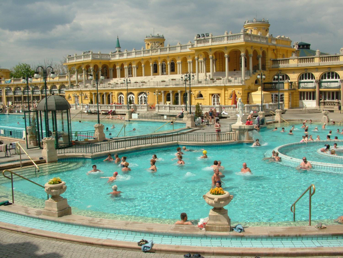 Sport & Beauty, Little Americas Main Street Apartments, Budapesti