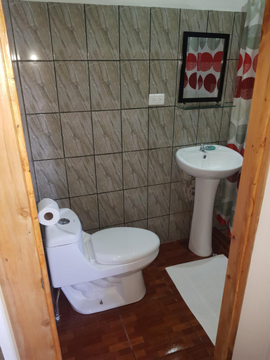 Bathroom 2, Mora's Place B&B, Puntarenas