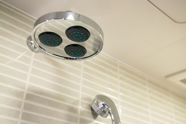 Bathroom 16