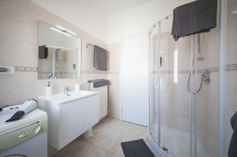Bedroom 3, Fornaci 11 RivieraHoliday, Savona
