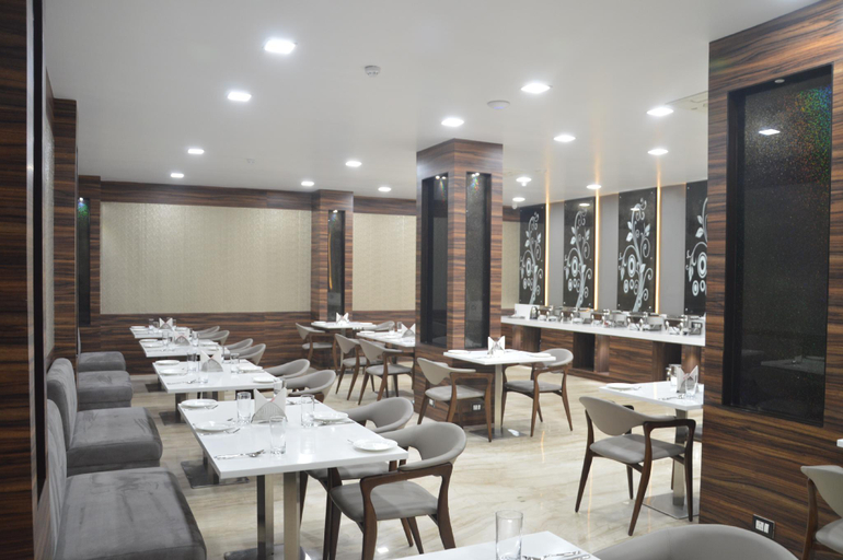 Food & Drinks 4, Amrapali Residency, Patna