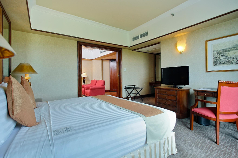 Bedroom 12