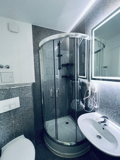 Bathroom 3, Lipp Apartments, Köln