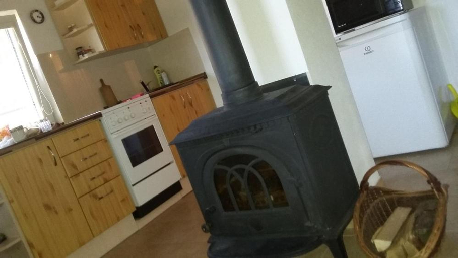 Others 5, Chata Bezdrev u Hluboke nad Vltavou, České Budějovice