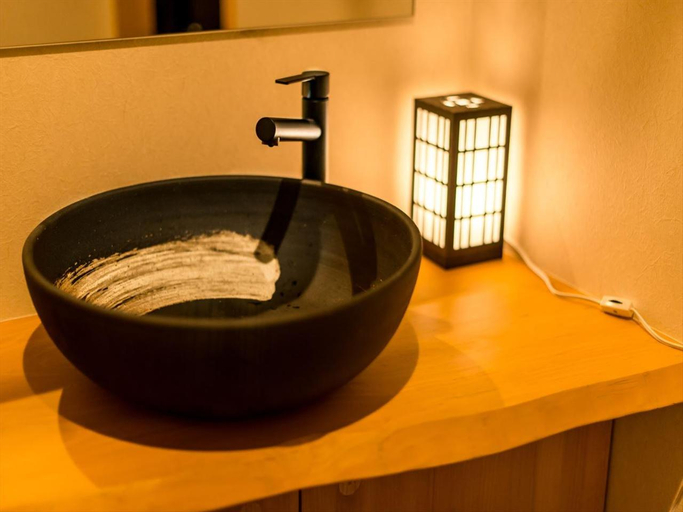 Bedroom 3, YADOYA Karasumain, Taitō