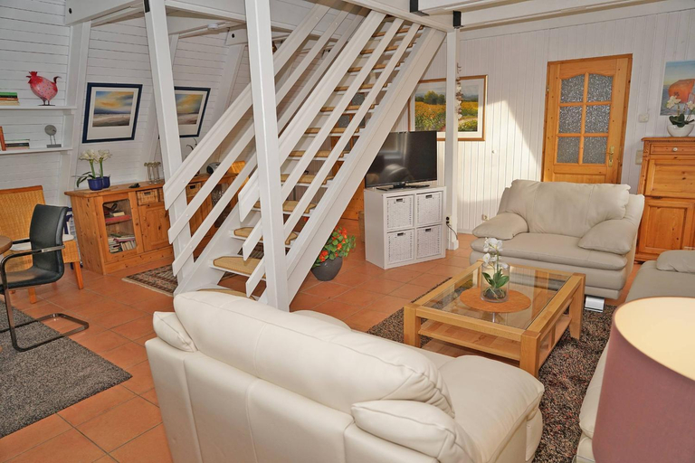 Others 2, Zeltdachhaus mit TV im Schlafzimme, Rendsburg-Eckernförde