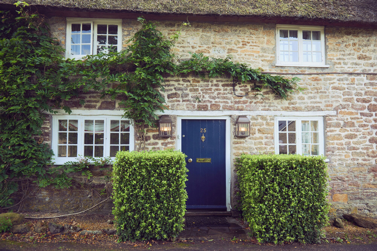 Exterior 2