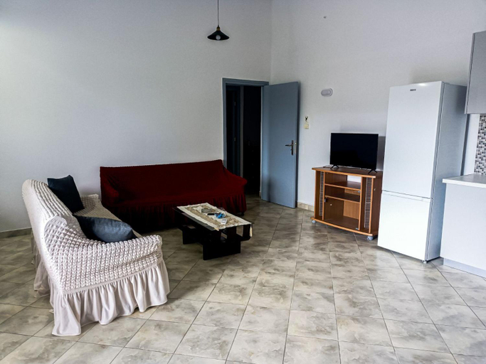 Others 5, Kimi apartments, Central Greece