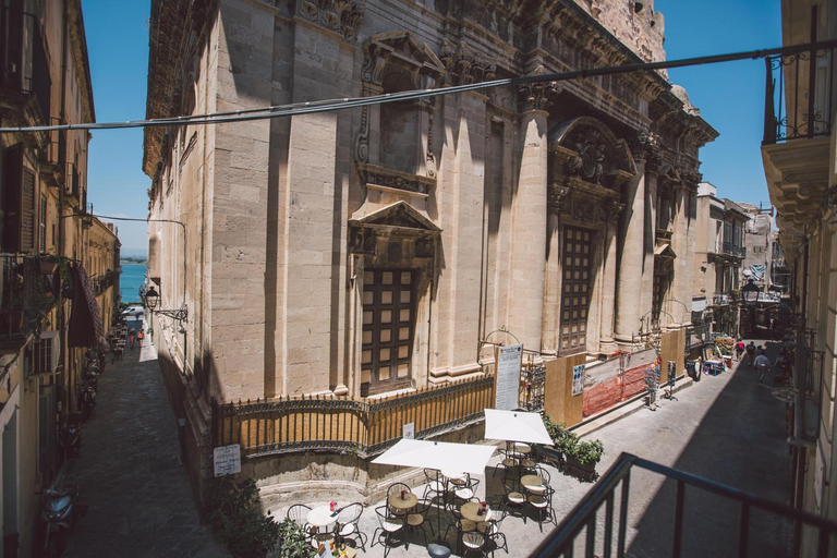 Others 3, Suites of the Royal Council, Syracuse
