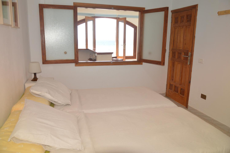 Bedroom 3, Sunset in the Atlantic Apartamentos Playa de Alojera, Santa Cruz de Tenerife