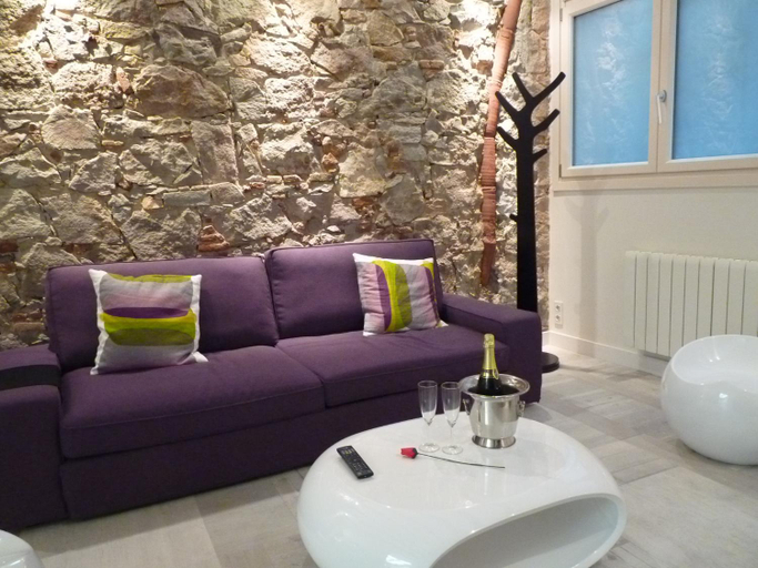 Others 4, Poble Sec Apartments, Barcelona