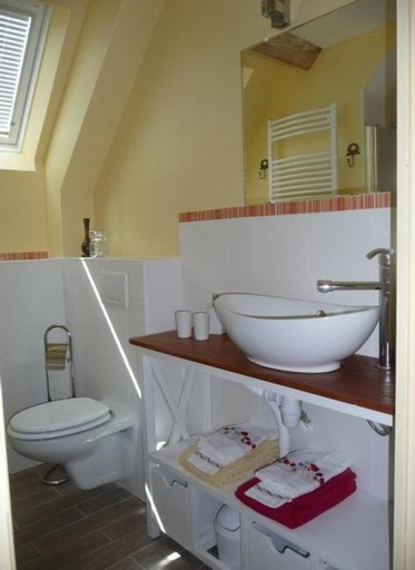 Bathroom 2, La maison des fleurs, Indre-et-Loire