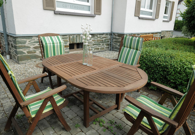 Others 5, Elena Kempf Haaratelier & Guesthouse, Lahn-Dill-Kreis