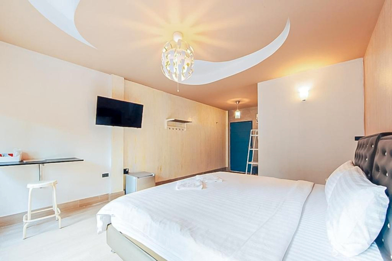 Bedroom 25
