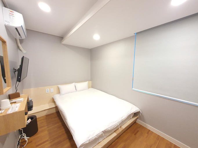 Dawoo House 2 in Hongdae, Mapo