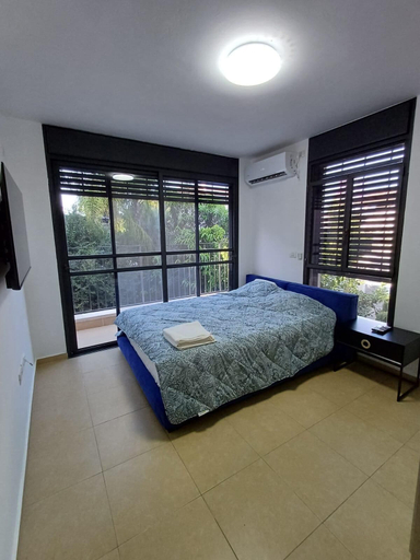 Bedroom 4, HaSharon Serene Villa by Sea N' Rent