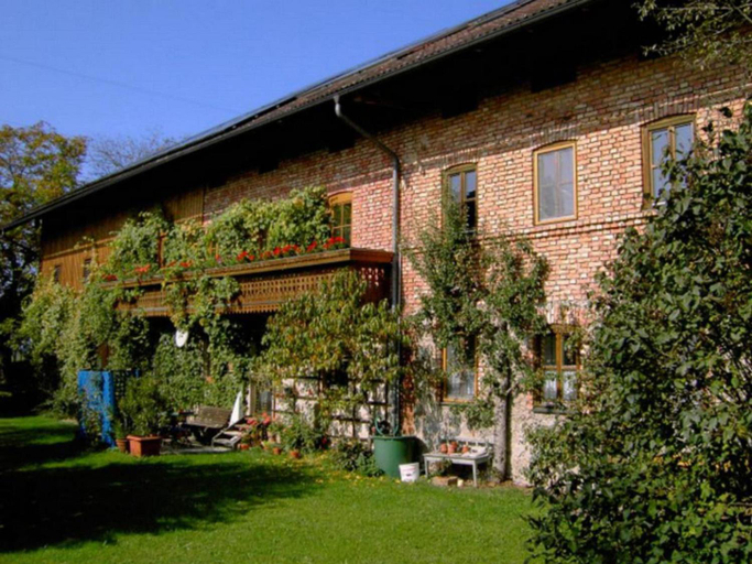 Others 5, Gschwingerhof, Rosenheim