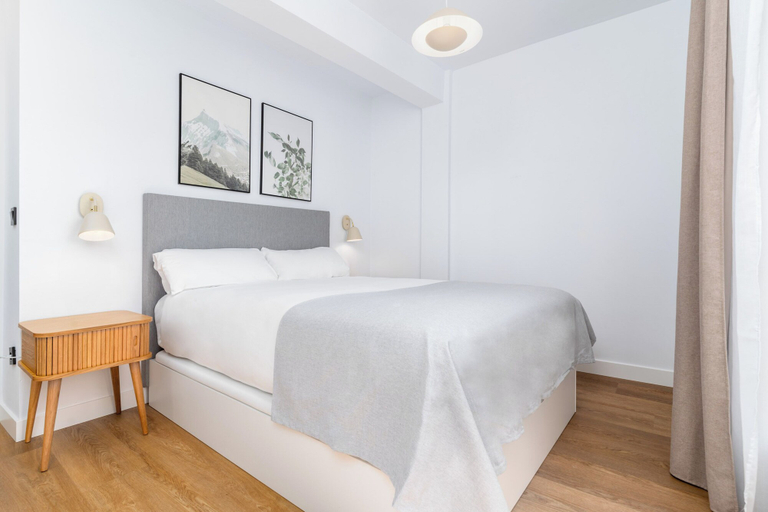 Bedroom 3, Limehome Oviedo Calle Postigo Bajo, Asturias
