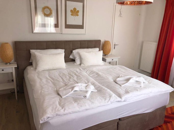 Bedroom 3, ZUM BAHNHOFLE Restaurant & Hotel - Albbruck Am Rhein, Waldshut