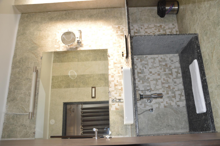 Bathroom 3, Amrapali Residency, Patna