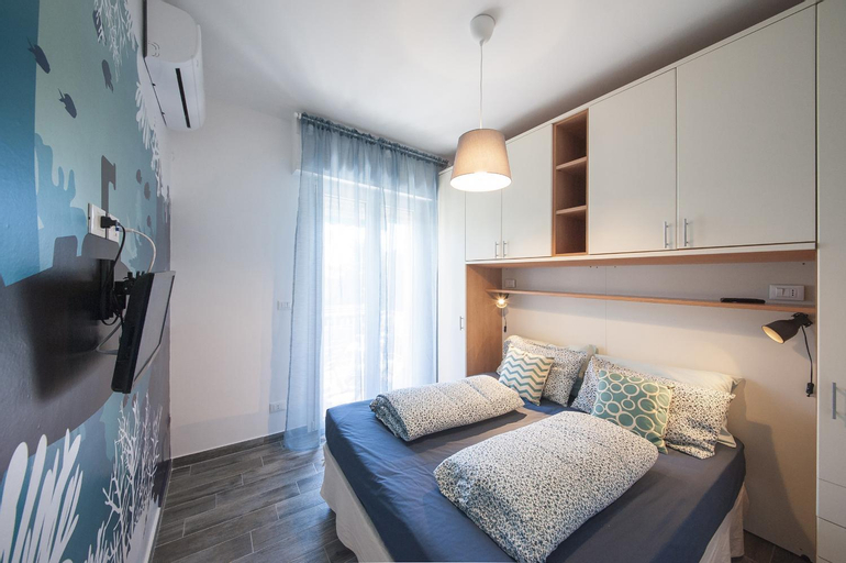 Bedroom 2, Fornaci 11 RivieraHoliday, Savona