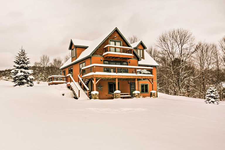 Mountaintop Ellicottville Home 7 Mi to Ski Resort, Cattaraugus