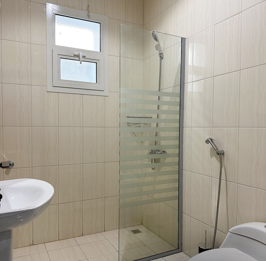 Bathroom, Al-Mutamarat A-13 Timeless History GX22, Riyadh
