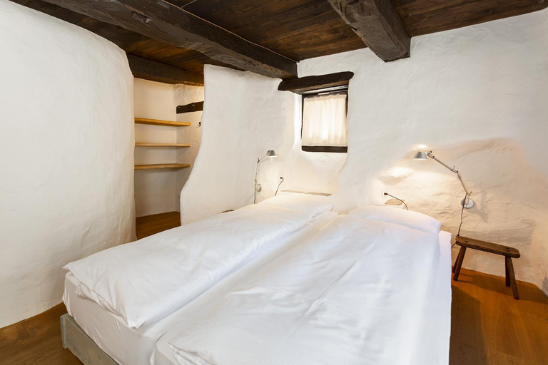 Bedroom 2, Rustici della Verzasca Ferien Wohnungen, Locarno