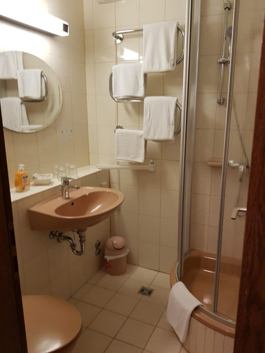 2, Hotel zum Muckenberger Hof, Oberspreewald-Lausitz