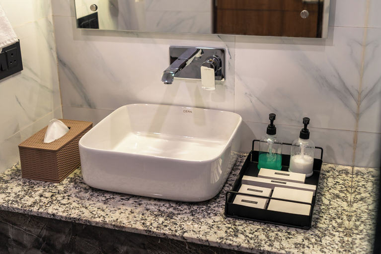 Bathroom 3, Aotel by Clarks Inn Palampur, Kangra