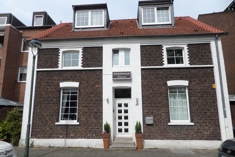 Others 5, Haus Gerry, Düsseldorf
