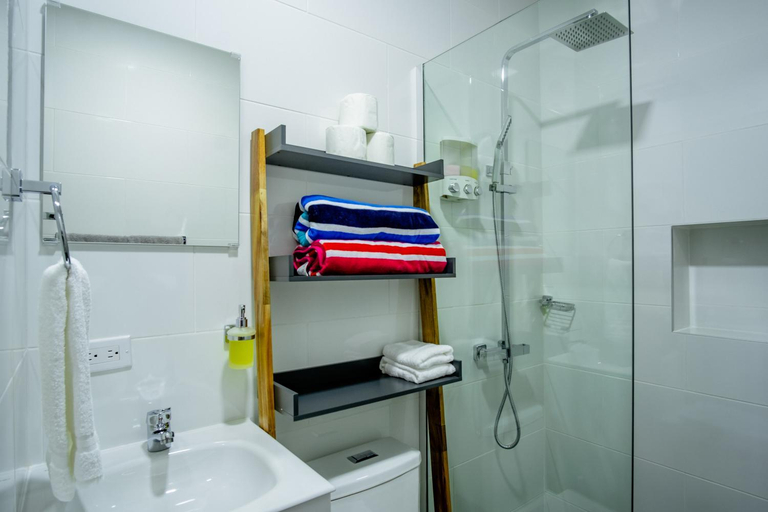Others 3, Trankilidad Apartments