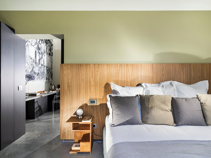 Bedroom 3, Donna Carmela, Catania