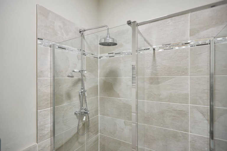 Bathroom 2, Host Stay Sandpiper Apartment, North Yorkshire