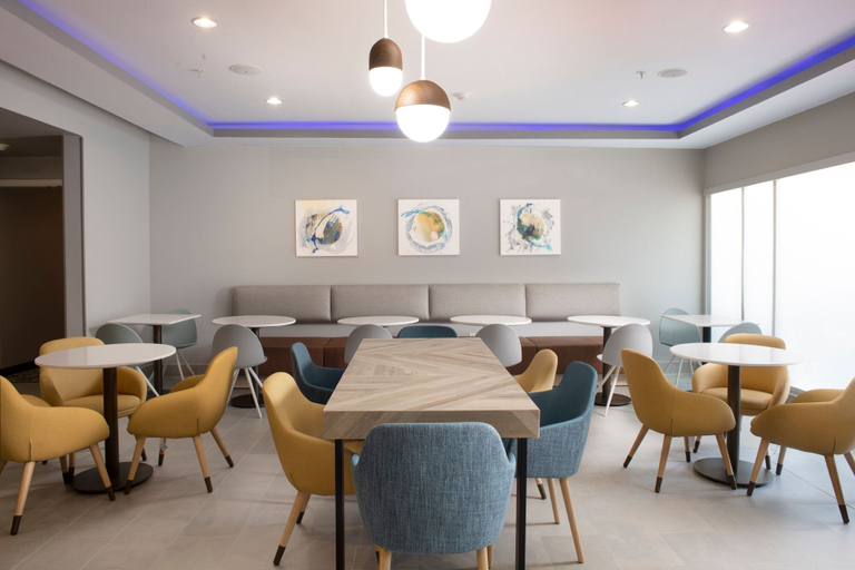 Food & Drinks 5, TownePlace Suites by Marriott Galveston Island, Galveston